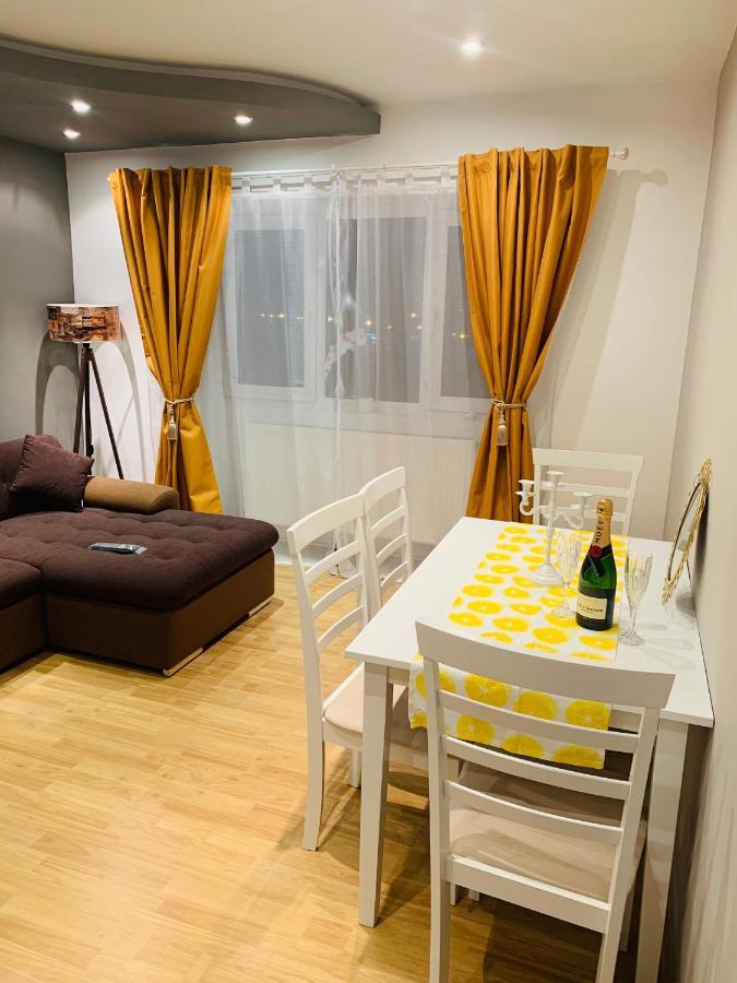 Confort View Apartment Iasi - 3 Rooms-Like Home 外观 照片